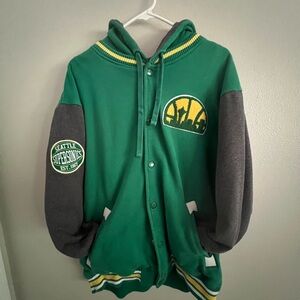 Vintage Style Seattle Supersonics Green and Gray Heavy Sweatshirt Jacket